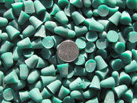 6 Lb. 3/8" X 3/8" Cones Plastic Tumbling Tumbler Tumble Dark Green Media (X) General Purpose - Algrium